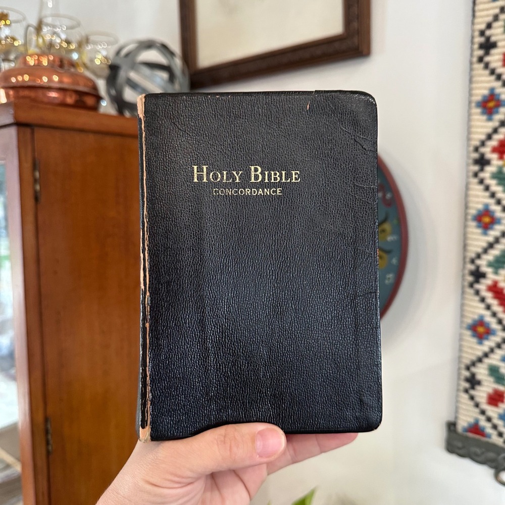 Vintage 1962 Holy Bible Revised Standard Version RSV World Publishing Black Red